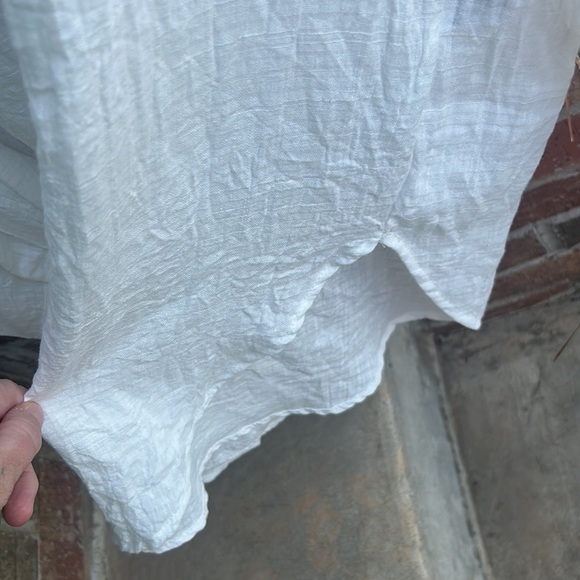 NEUTRAL GROUND Women’s L Oversized Cotton/Poly Semi Sheer White Blouse - Picture 6 of 10